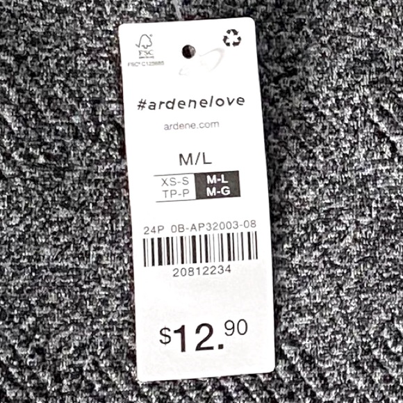 ‼️🚫 SOLD elsewhere 🚫‼️  Ardene • Legging with 3D design — Super-soft - Picture 9 of 9